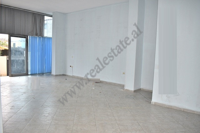 Store for rent in Vllazerimi street in Tirana.
The space is located on the ground floor and is part